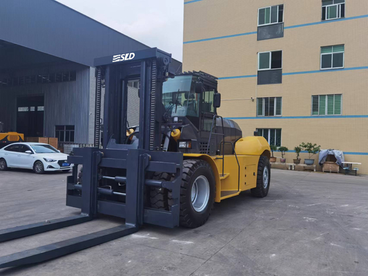 Forklift versatile per carichi pesanti carico nominale 15000kgs angolo di inclinazione 45-90 gradi altezza di sollevamento del palo 3000mm