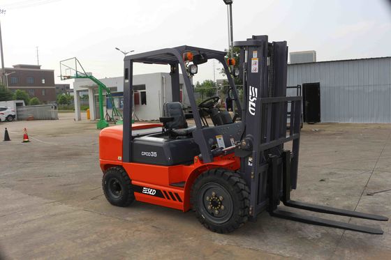 3,5 vista libera dell'albero 3m dell'ascensore di Ton Diesel Forklift Two Stage ampia