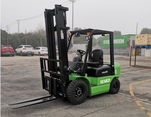 Trasmissione automatica un carrello elevatore a quattro ruote da 2,5 tonnellate con il motore diesel