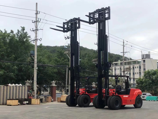 Carrello elevatore per impieghi gravosi da 12 tonnellate con motore Cummins