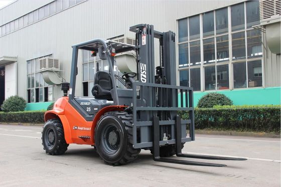 albero Triplex 5k 2.5t 2,5 Ton Rough Terrain Forklift di 4500mm
