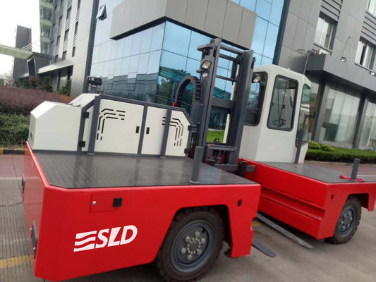 Carrello elevatore a forcale della navata laterale stretta