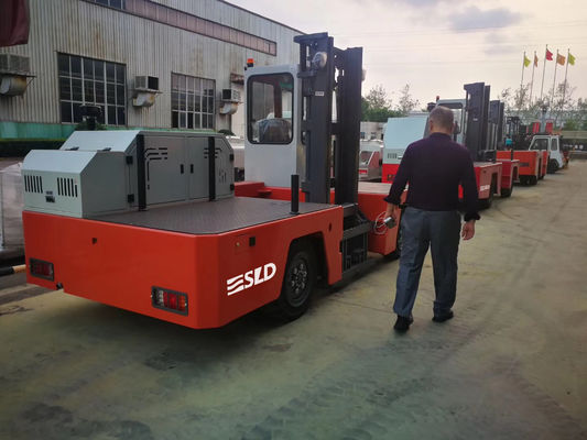 Carrelli elevatori a forcale del multi caricatore laterale direzionale di FDS60 6t 13k