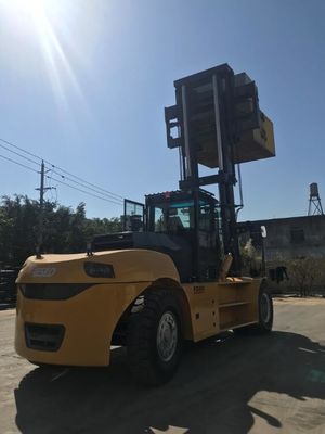 Alto albero 30 Ton Diesel Forklift Truck For che impila i contenitori pesanti